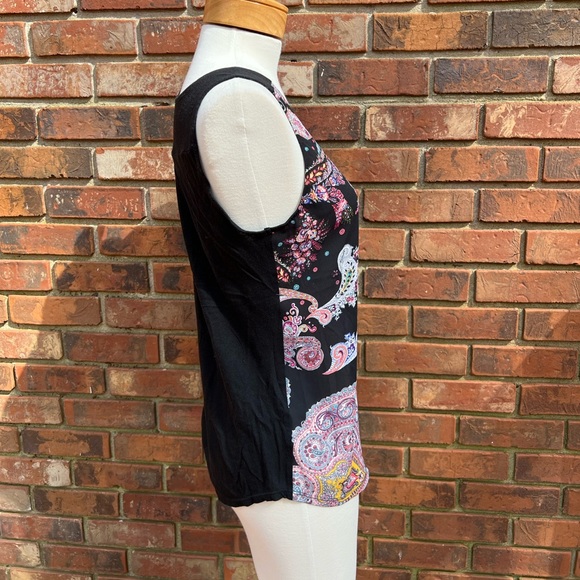 Express Tank Top - Picture 3 of 5